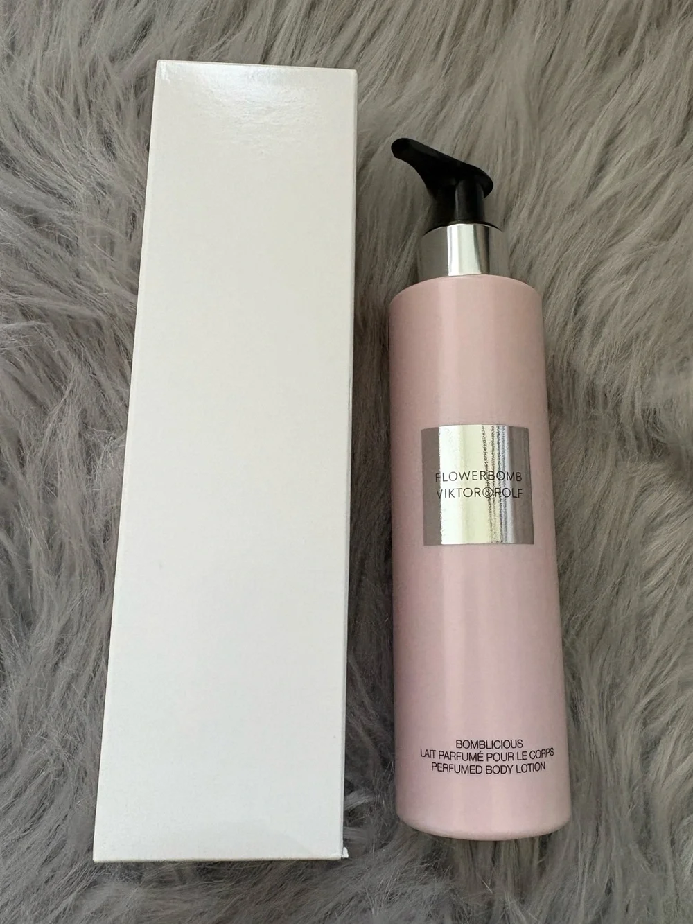 Viktor&Rolf Flowerbomb Bomblicious Perfumed Body Lotion – 200 mL / 6.7 fl oz
